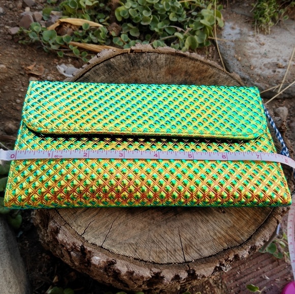 Gorgeous Tartan & Twine Mermaid Brush Organizer - Picture 2 of 7